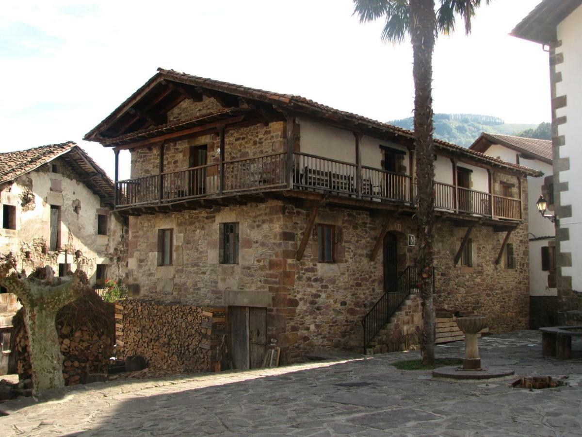 Albergue Olasenea Aterpea Zubieta 外观 照片